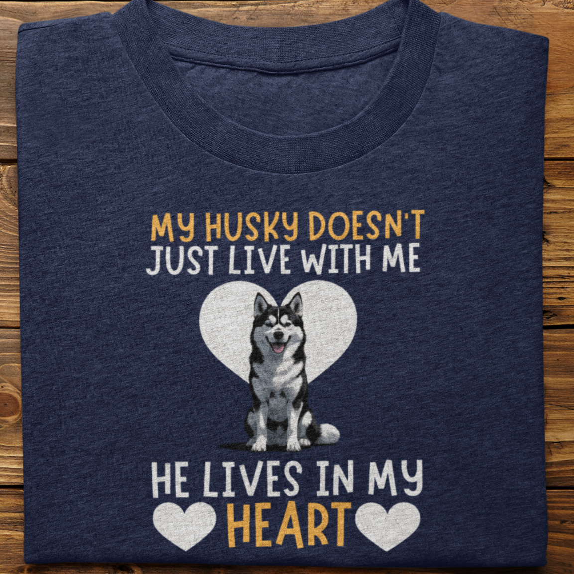Husky : My Husky Doesn't Just Live Tshirt Unisex(Black-He)