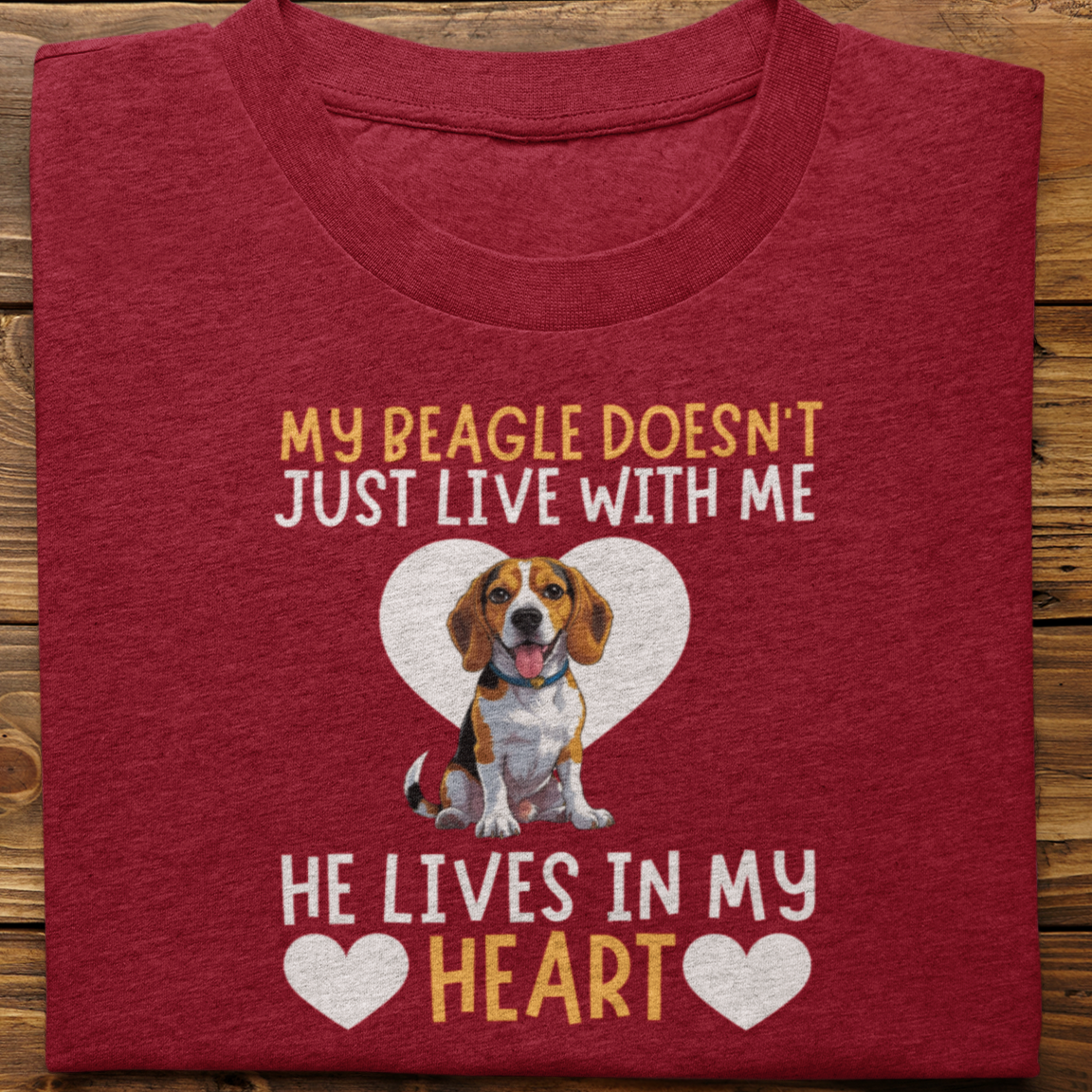 Beagle : My beagle Doesn't Just Live Tshirt Unisex(He)