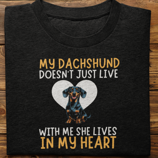 Dachshund : My Dachshund Doesn't Just Live (She)