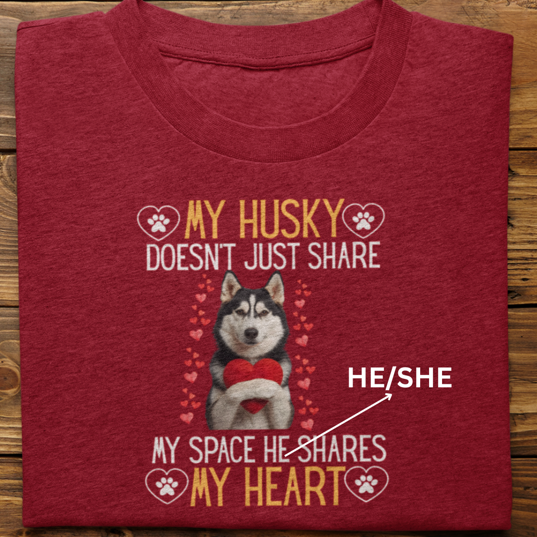 Husky : Shares My Heart Tshirt Unisex (Black)