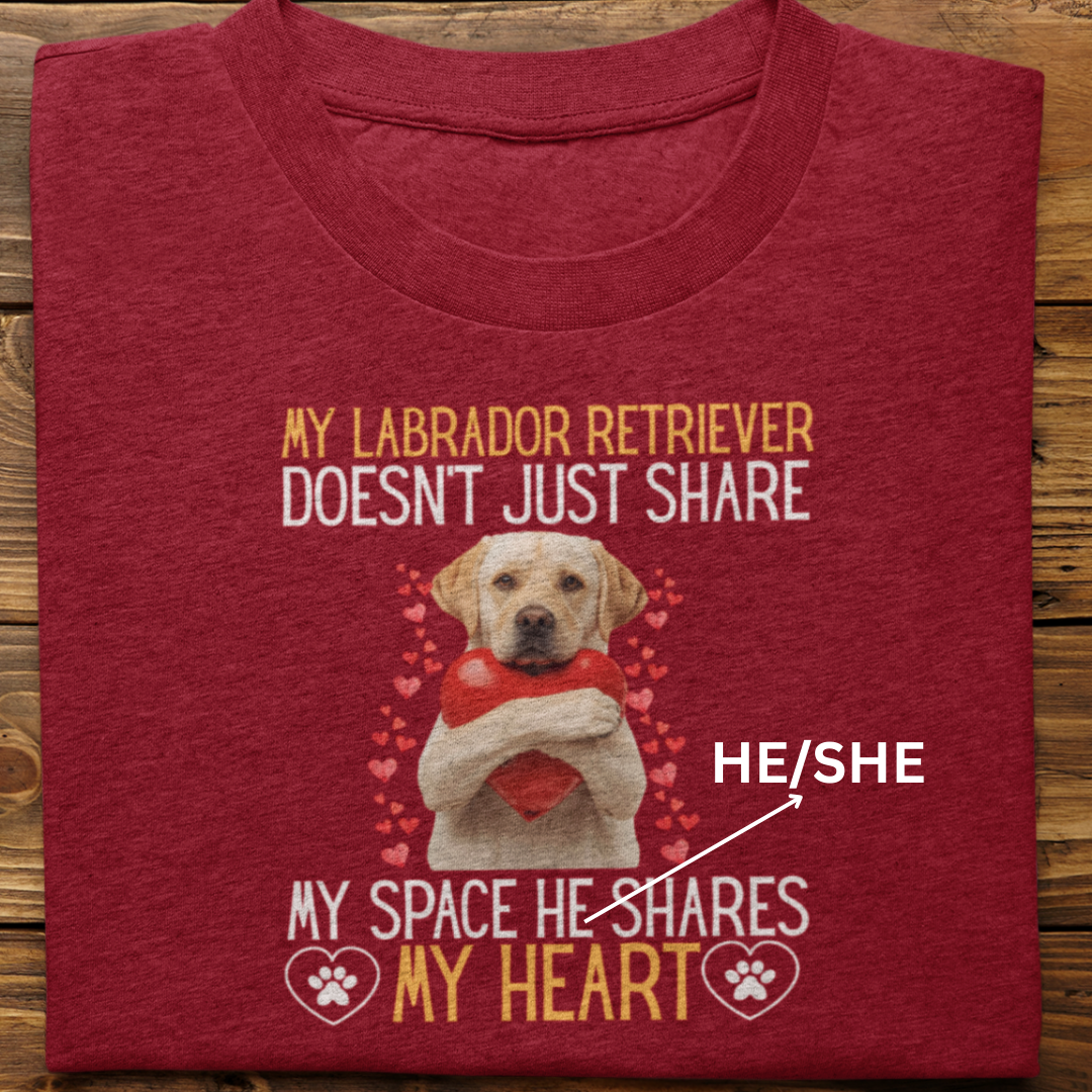 Labrador Retriever : Shares My Heart Tshirt Unisex(White)