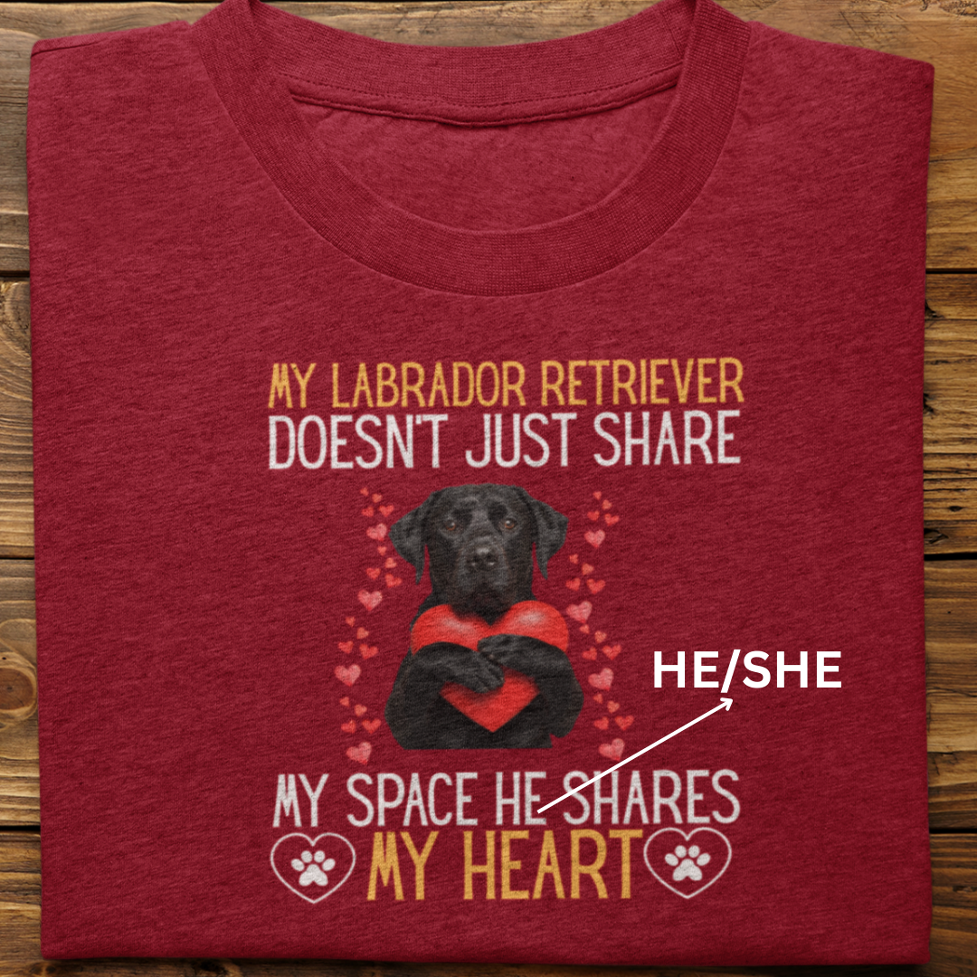 Labrador Retriever : Shares My Heart Tshirt Unisex(Black)